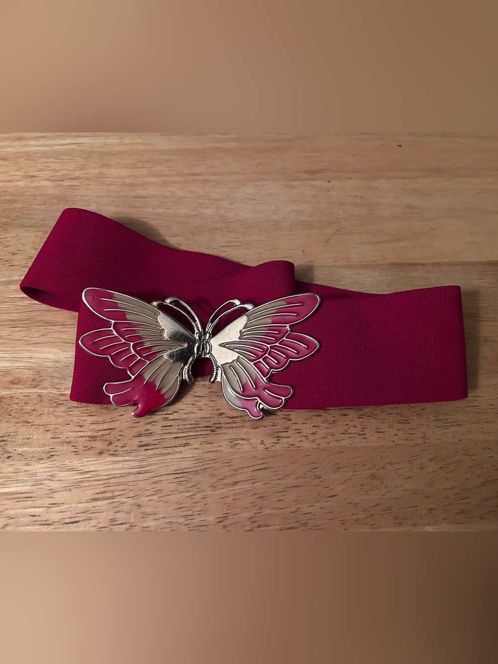 Butterfly-Embellished Elastic Waist Belt